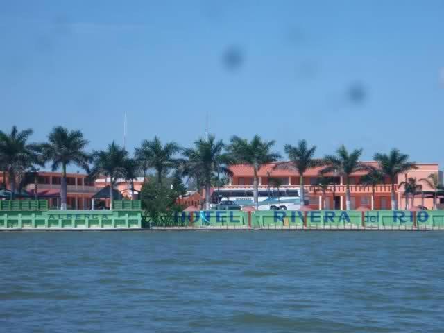 Hotel Rivera Del Rio La Pesca Екстериор снимка