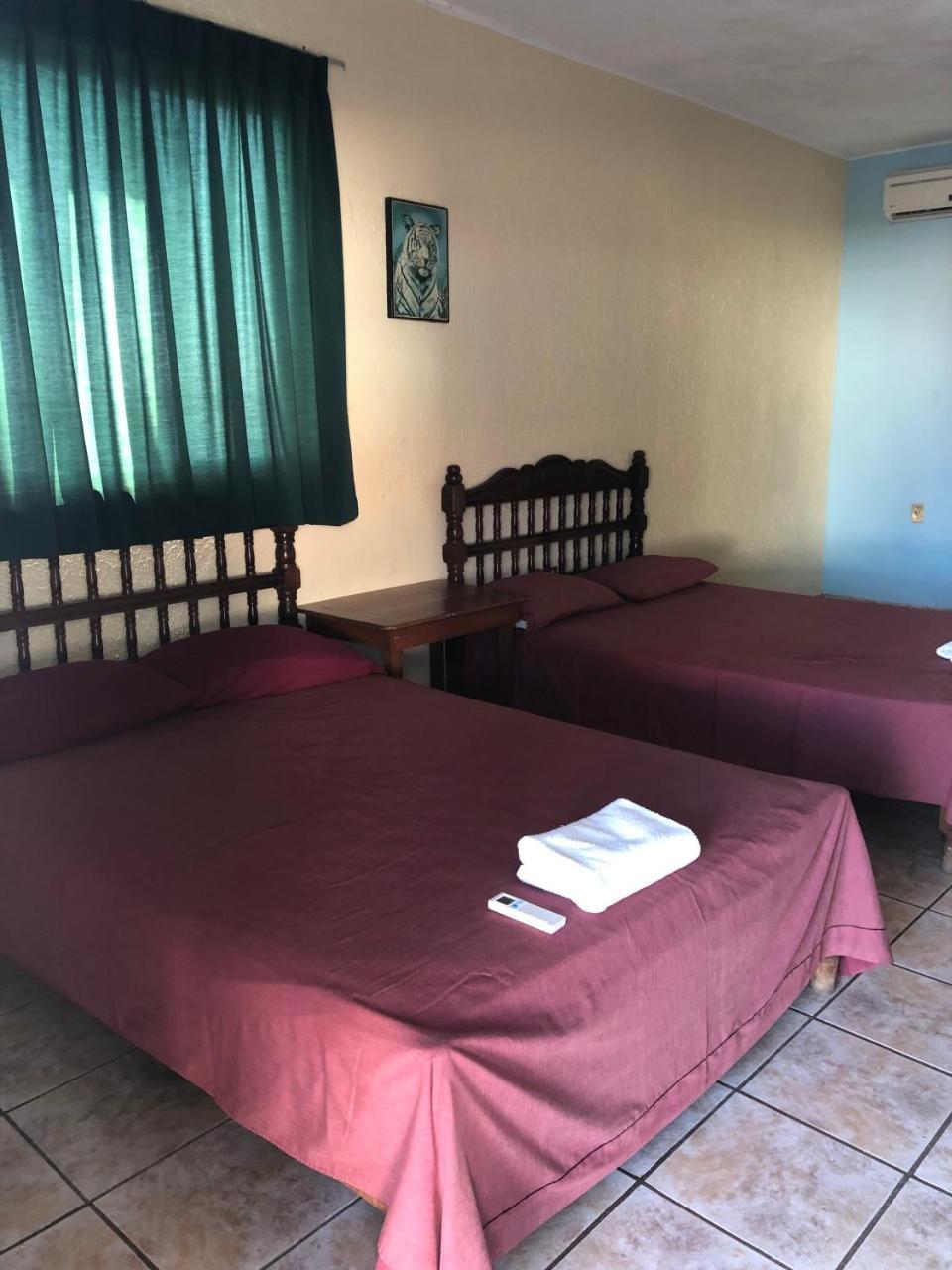 Hotel Rivera Del Rio La Pesca Екстериор снимка