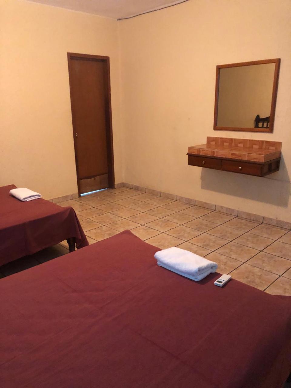 Hotel Rivera Del Rio La Pesca Екстериор снимка